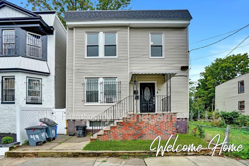 Welcome to 49 Tichenor Terrace - 2nd Floor, Irvington! property image