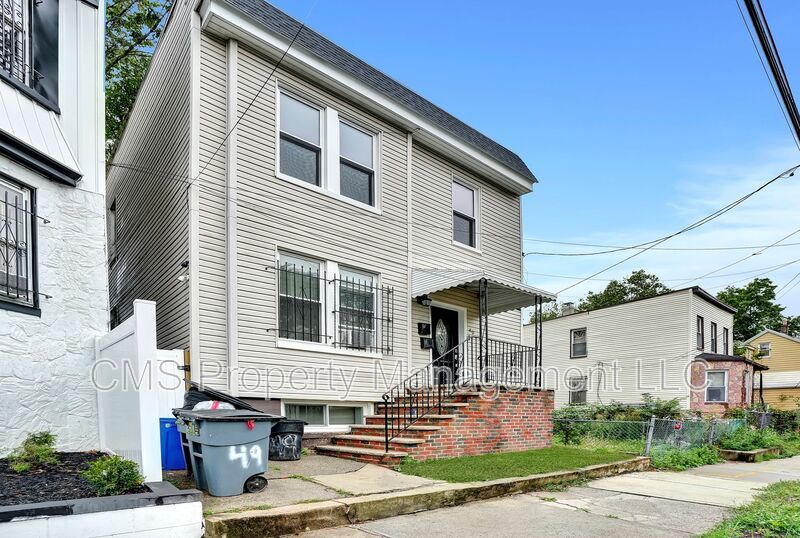 Welcome to 49 Tichenor Terrace - 2nd Floor, Irvington! property image