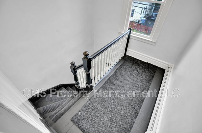 Welcome to 49 Tichenor Terrace - 2nd Floor, Irvington! property image