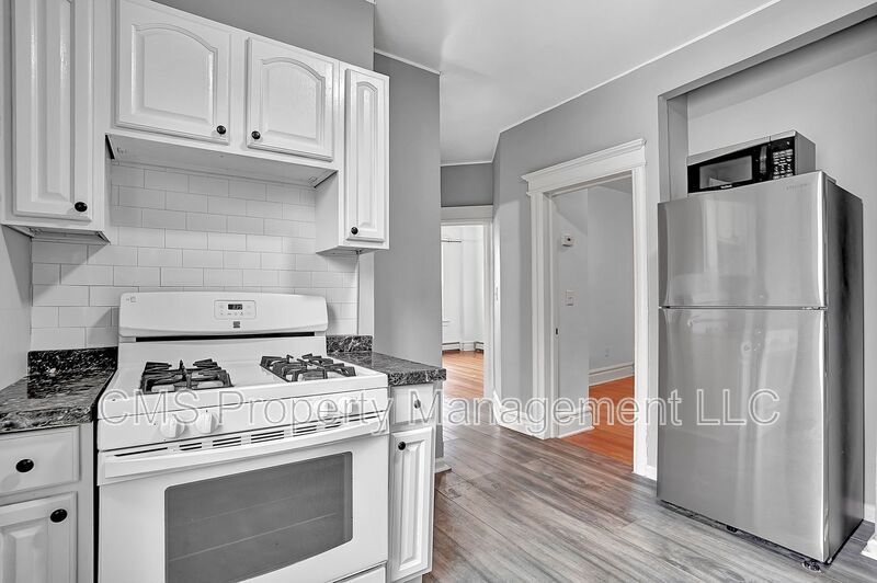 Welcome to 49 Tichenor Terrace - 2nd Floor, Irvington! property image