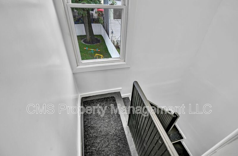 Welcome to 49 Tichenor Terrace - 2nd Floor, Irvington! property image