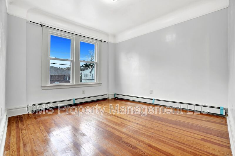 Welcome to 49 Tichenor Terrace - 2nd Floor, Irvington! property image