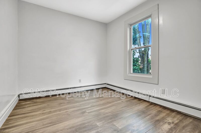 Welcome to 49 Tichenor Terrace - 2nd Floor, Irvington! property image