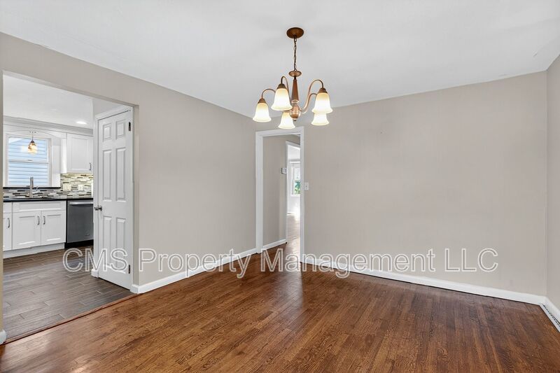 128 South Ave property image