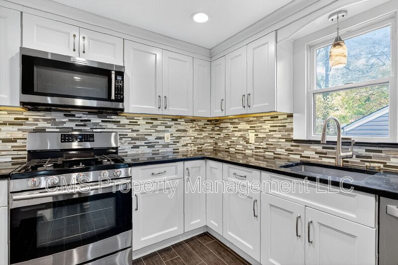 128 South Ave property image