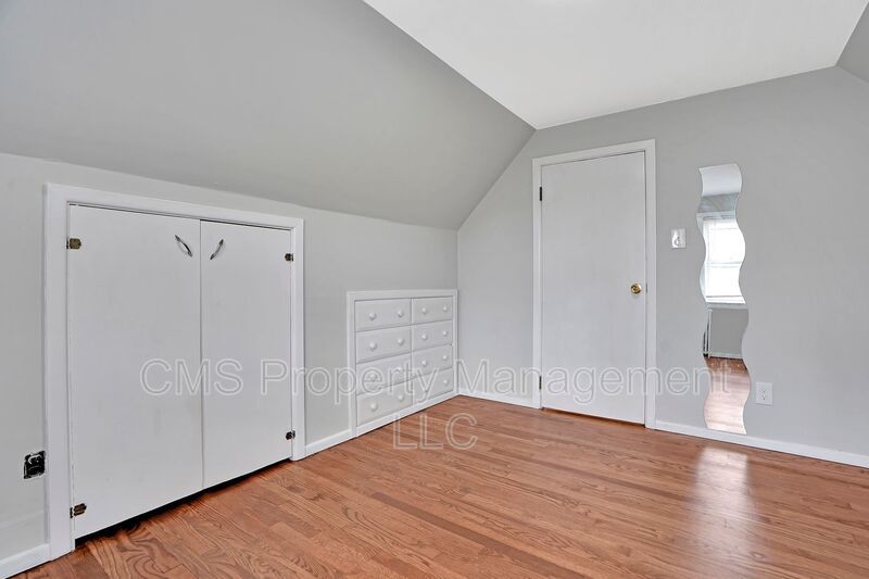 706 Chestnut St. - 3rd Floor property image