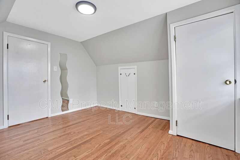 706 Chestnut St. - 3rd Floor property image