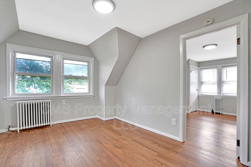 706 Chestnut St. - 3rd Floor property image