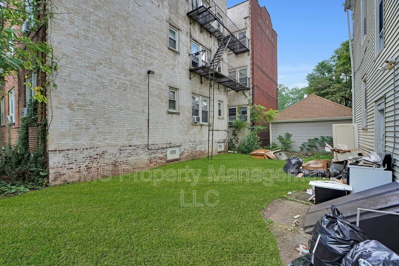 706 Chestnut St. - 3rd Floor property image