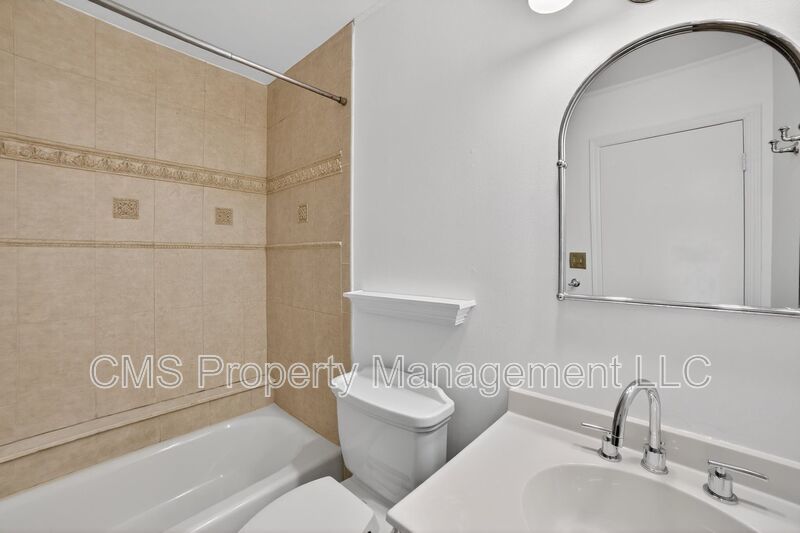 1803 Poplar Ct property image