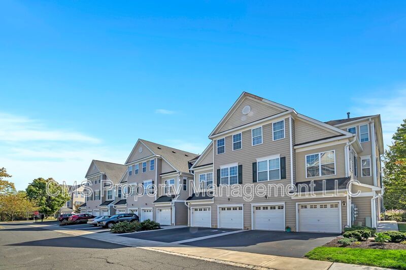 16 Patriots Path property image