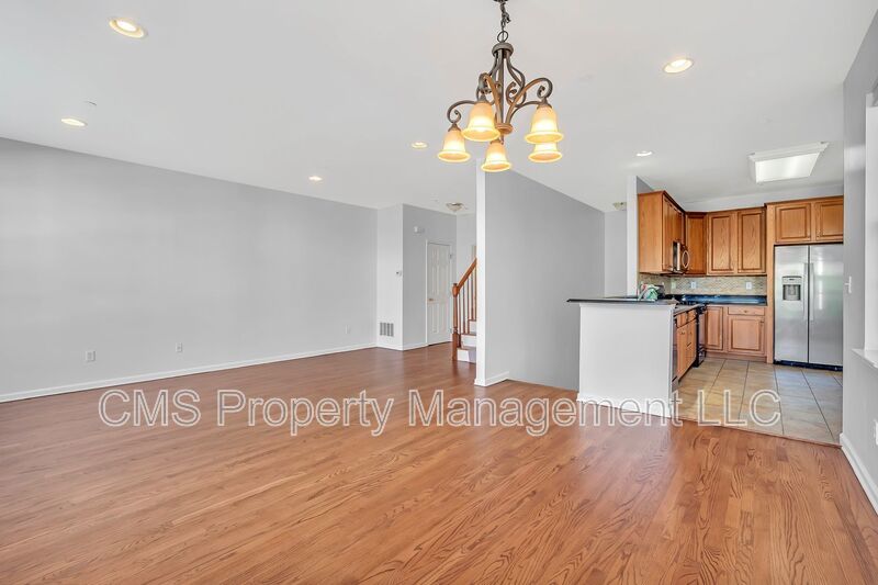 16 Patriots Path property image