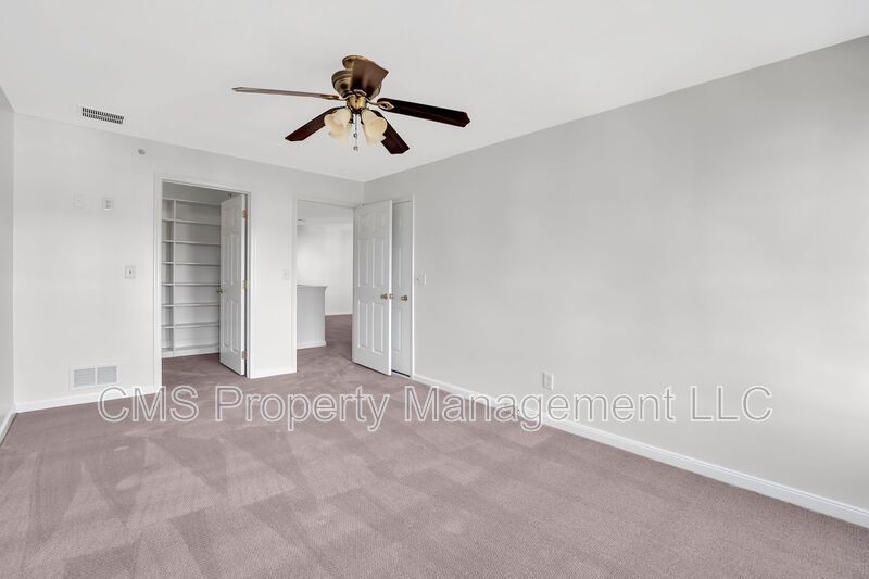 16 Patriots Path property image