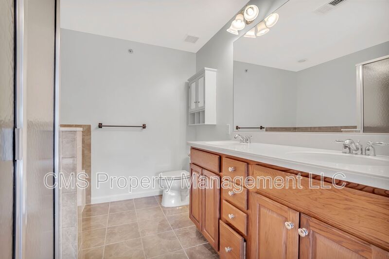 16 Patriots Path property image